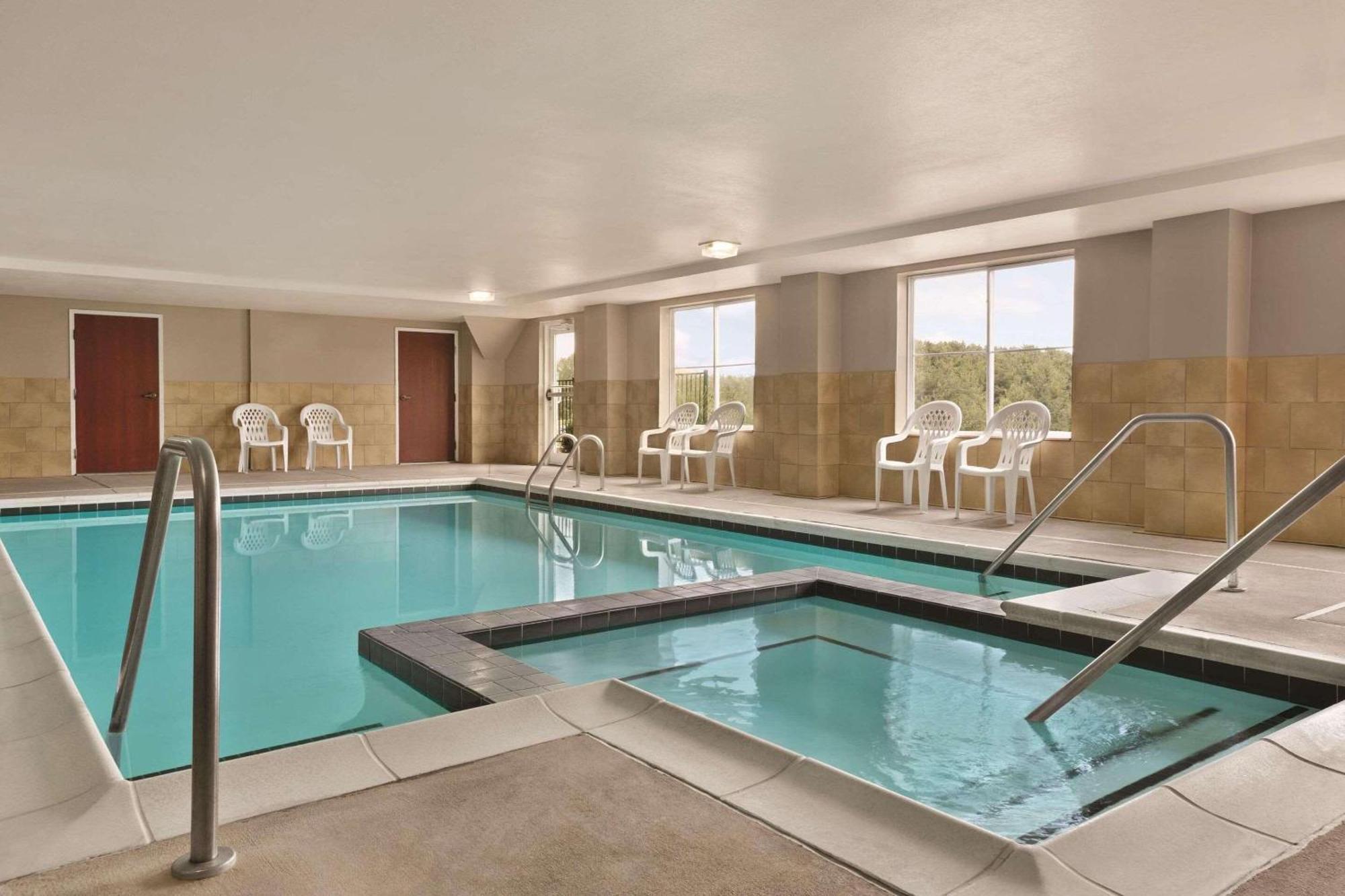 Country Inn & Suites By Radisson, Wytheville, Va Zewnętrze zdjęcie